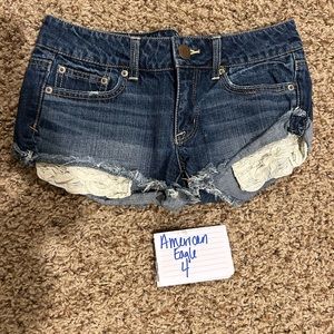 American eagle shorts size 4